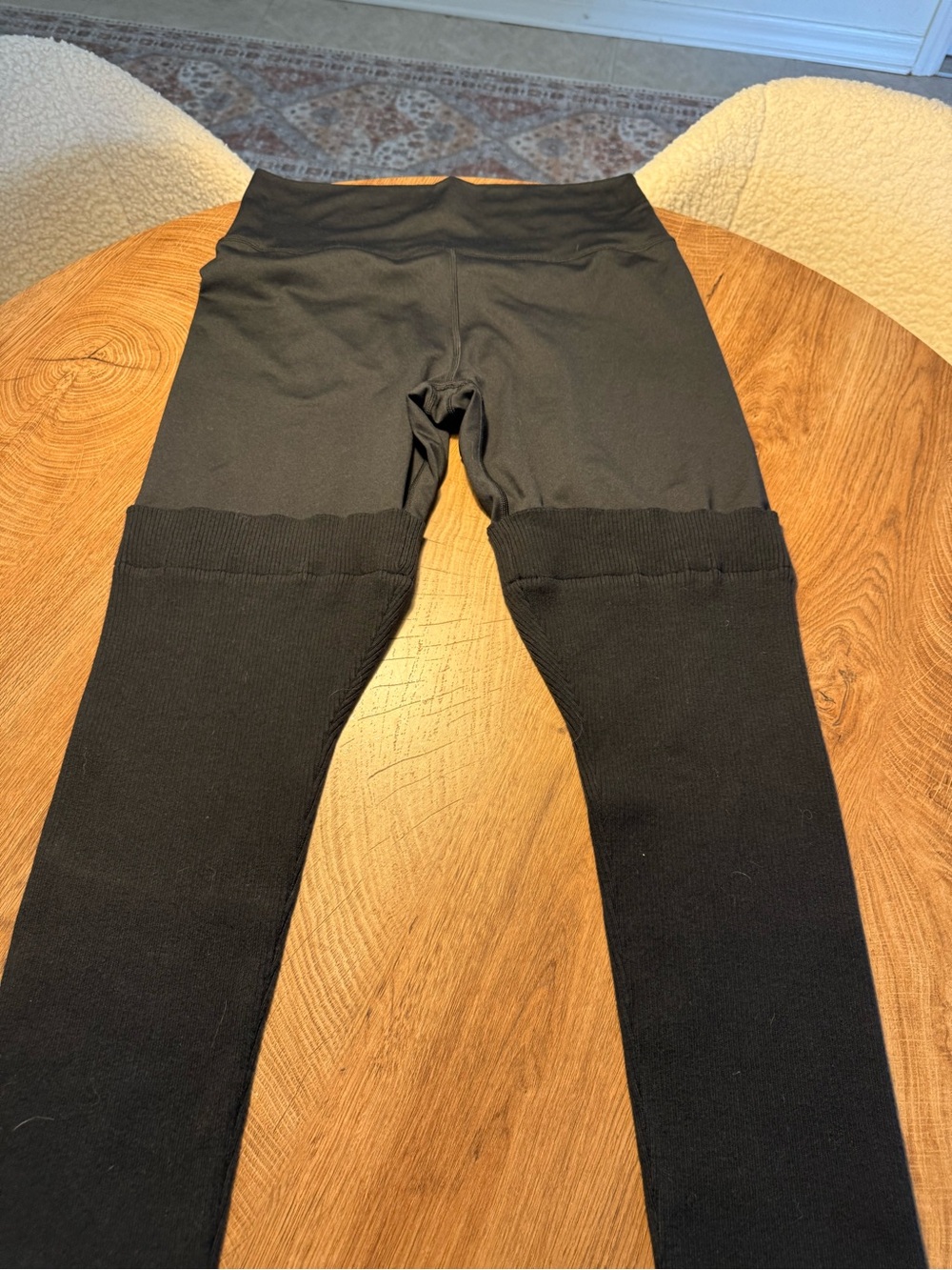 Aerie Black Two-Tone Knit Leggings